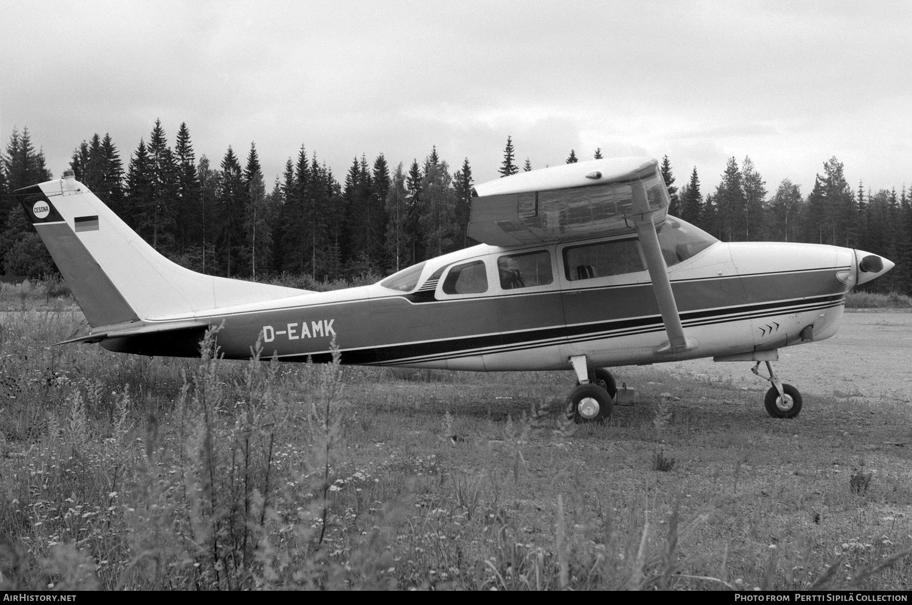 Aircraft Photo of D-EAMK | Cessna T210F Turbo Centurion | AirHistory.net #303117
