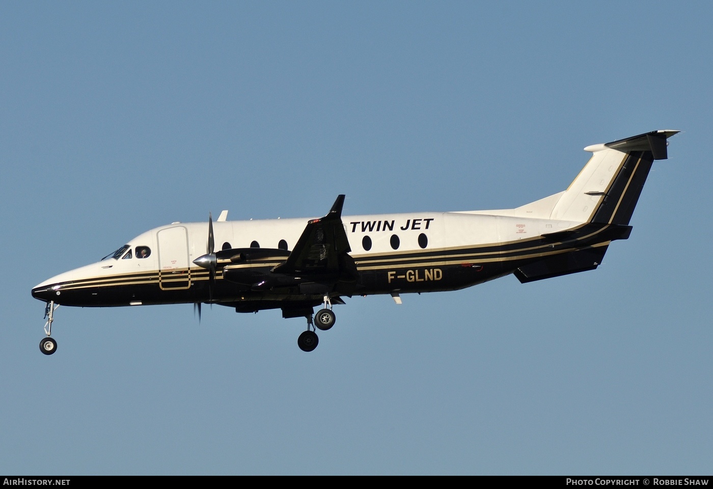 Aircraft Photo of F-GLND | Beech 1900D | Twin Jet | AirHistory.net #303161
