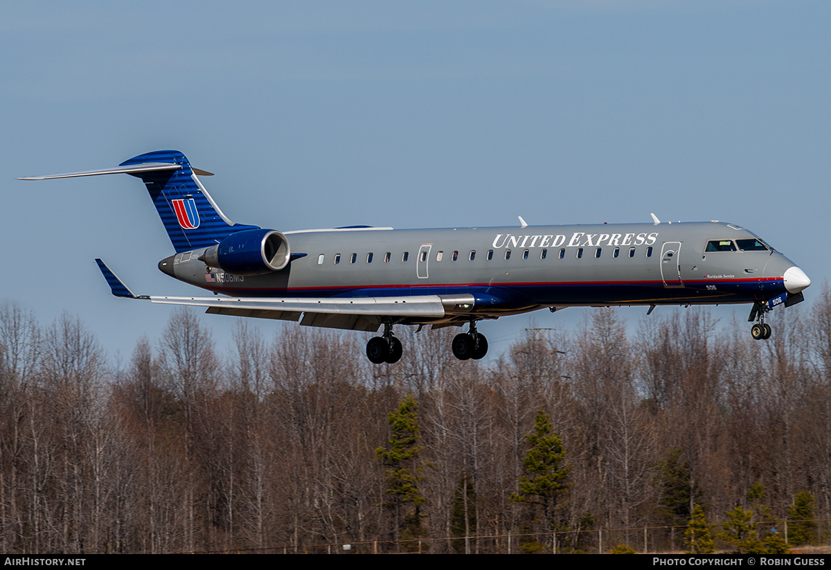 Aircraft Photo of N506MJ | Bombardier CRJ-701ER (CL-600-2C10) | United Express | AirHistory.net #303202