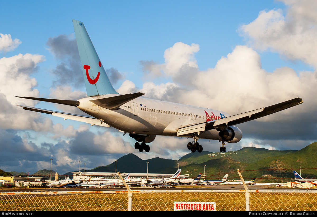 Aircraft Photo of PH-AHX | Boeing 767-383/ER | ArkeFly | AirHistory.net #303365