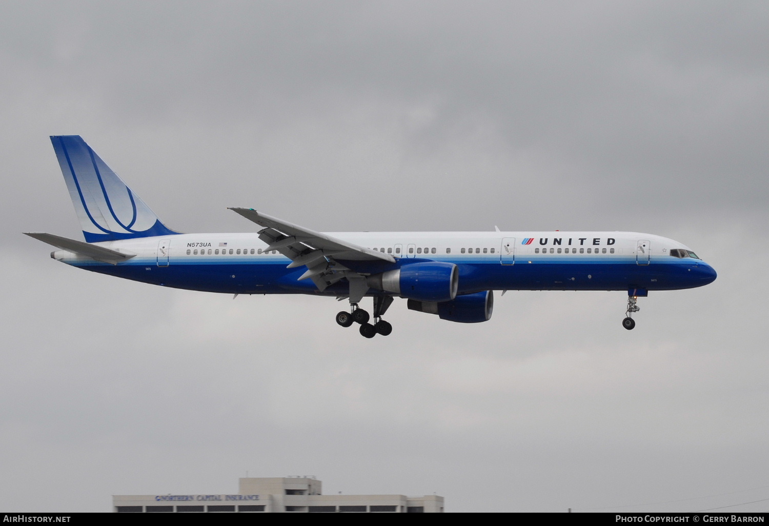 Aircraft Photo of N573UA | Boeing 757-222 | United Airlines | AirHistory.net #303408