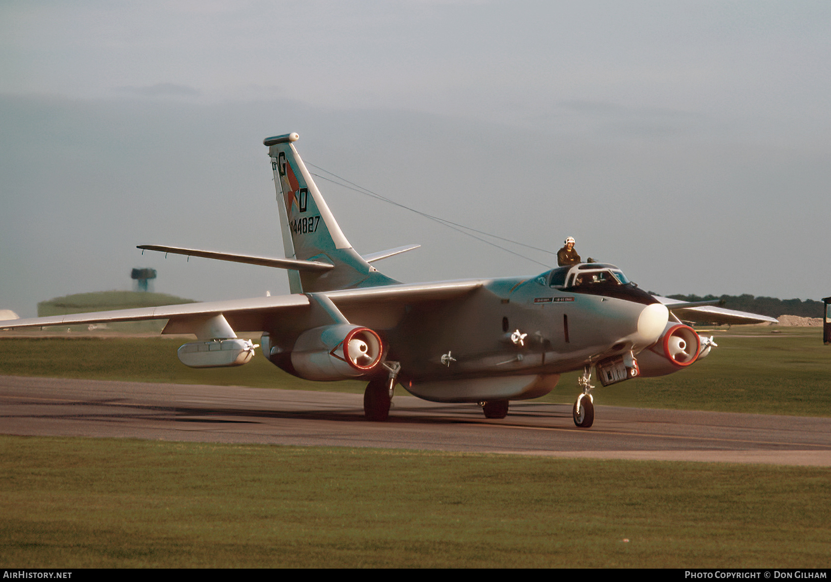 Aircraft Photo of 144827 | Douglas ERA-3B Skywarrior | USA - Navy | AirHistory.net #303438