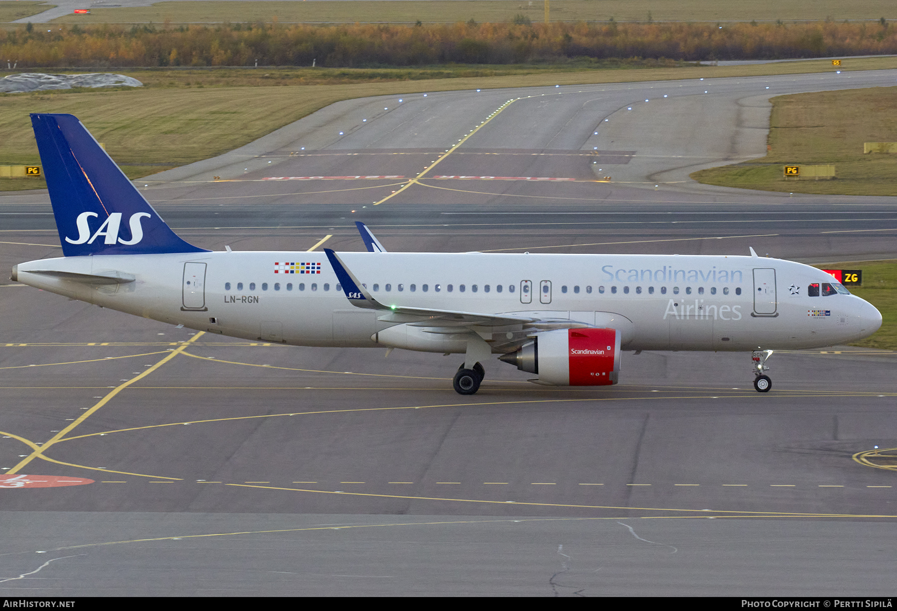 Aircraft Photo of LN-RGN | Airbus A320-251N | Scandinavian Airlines - SAS | AirHistory.net #303465