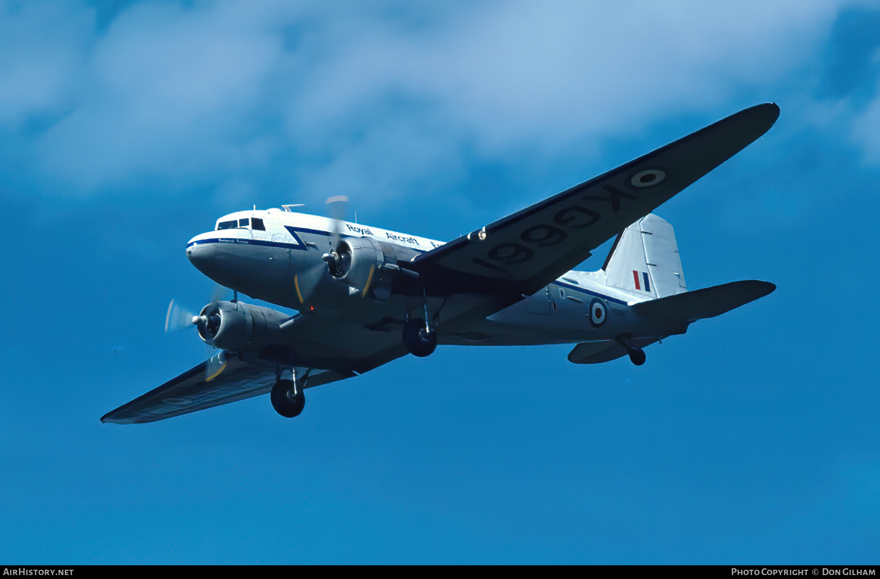 Aircraft Photo of KG661 | Douglas C-47A Dakota Mk.3 | UK - Air Force | AirHistory.net #303508
