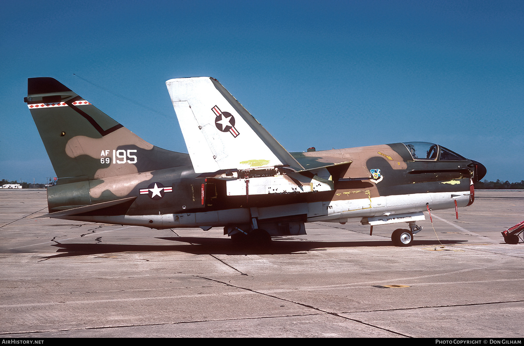 Aircraft Photo of 69-6195 / AF69-195 | LTV A-7D Corsair II | USA - Air Force | AirHistory.net #303584