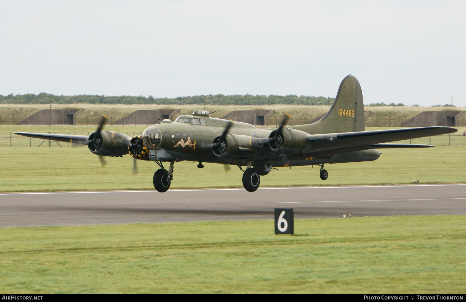 Aircraft Photo of G-BEDF / 124485 | Boeing B-17G Flying Fortress | USA - Air Force | AirHistory.net #303589