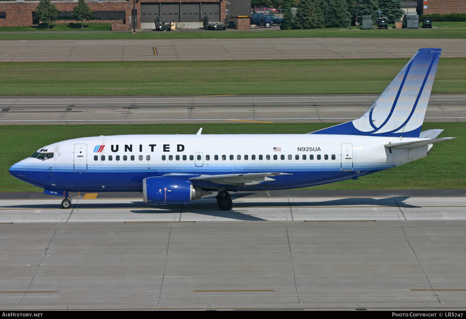 Aircraft Photo of N925UA | Boeing 737-522 | United Airlines | AirHistory.net #303646