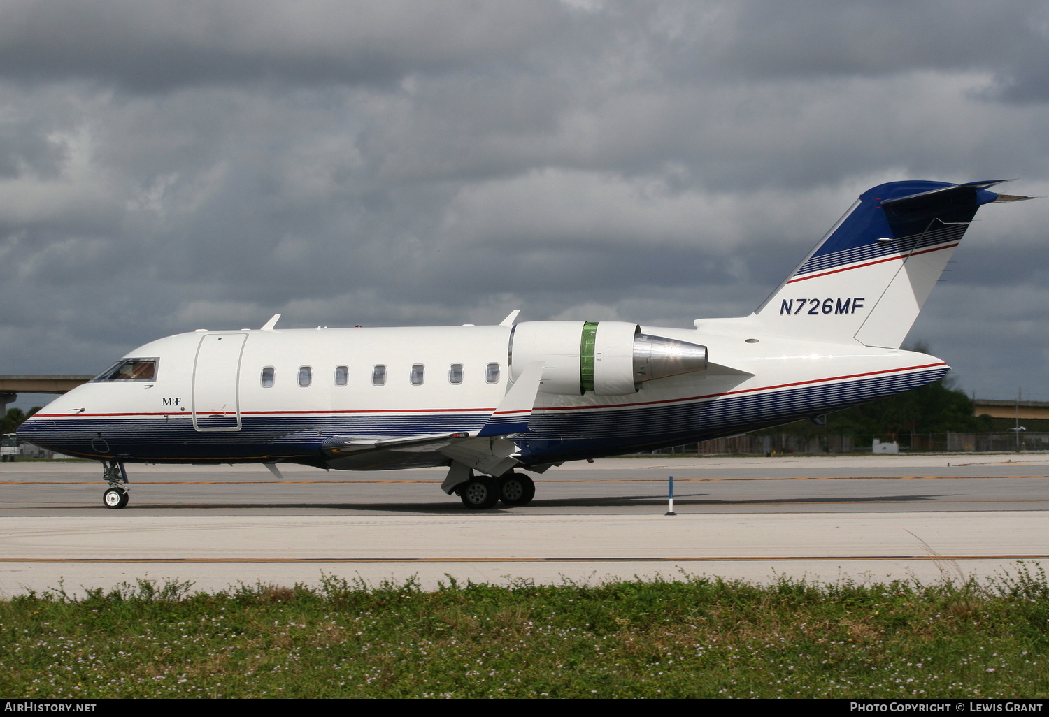 Aircraft Photo of N726MF | Bombardier Challenger 605 (CL-600-2B16) | AirHistory.net #303814