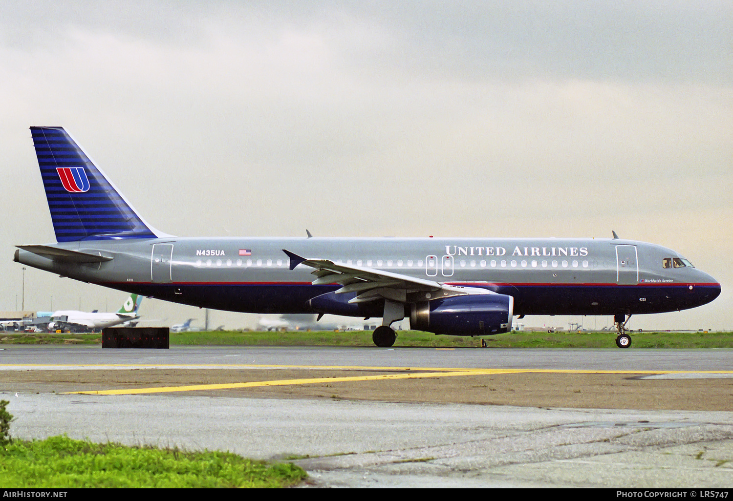 Aircraft Photo of N435UA | Airbus A320-232 | United Airlines | AirHistory.net #303839
