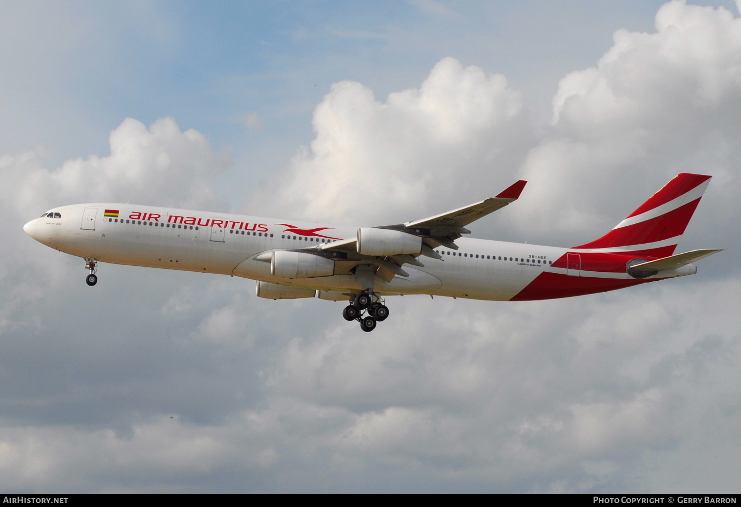 Aircraft Photo of 3B-NBE | Airbus A340-313X | Air Mauritius | AirHistory.net #303949