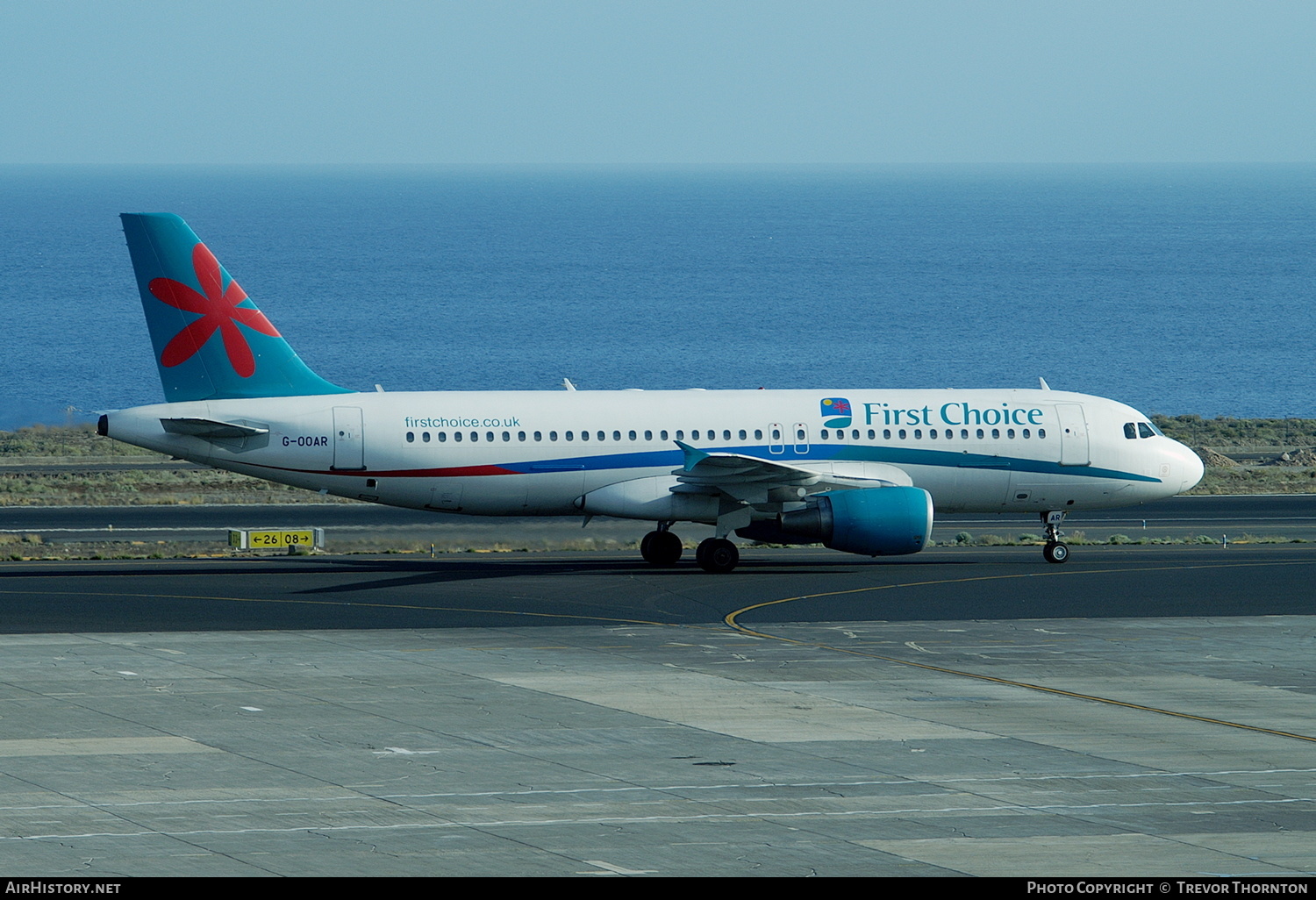 Aircraft Photo of G-OOAR | Airbus A320-214 | First Choice Airways | AirHistory.net #303992