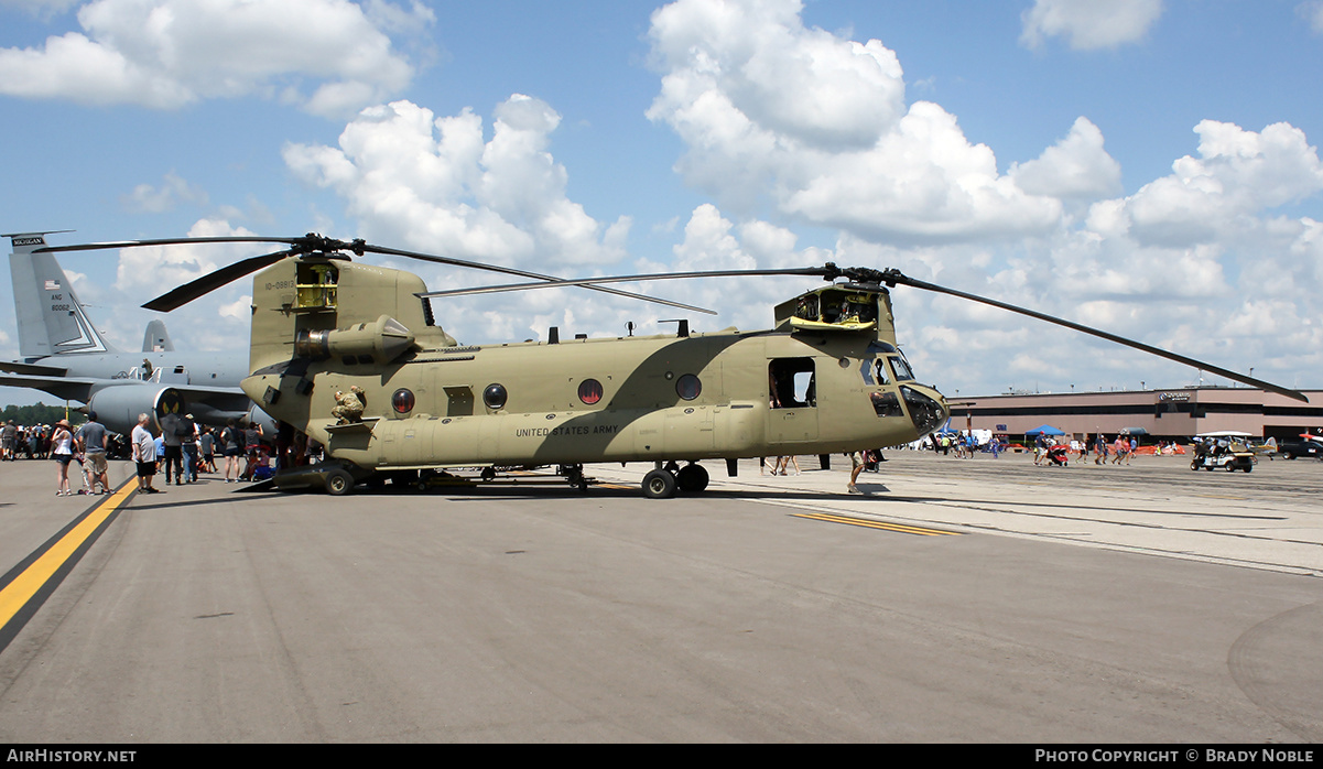 Aircraft Photo of 10-8813 / 10-08813 | Boeing CH-47F Chinook (414) | USA - Army | AirHistory.net #304084