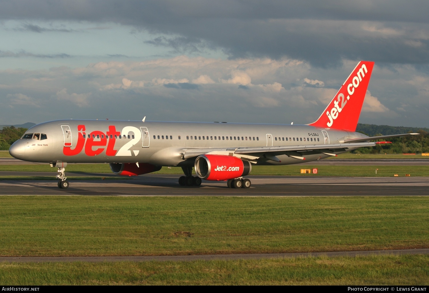 Aircraft Photo of G-LSAJ | Boeing 757-236 | Jet2 | AirHistory.net #304146
