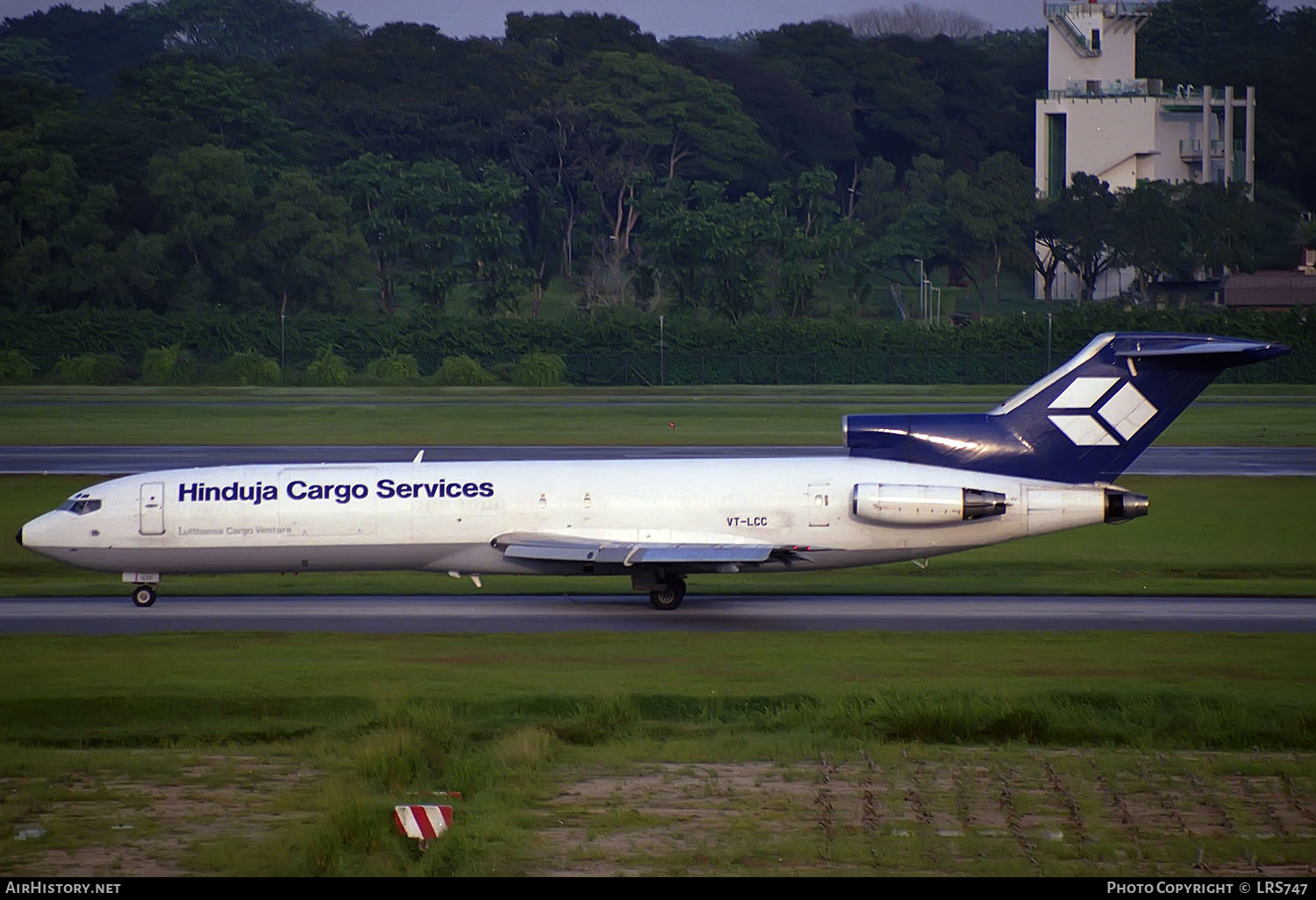 Aircraft Photo of VT-LCC | Boeing 727-243/Adv(F) | Hinduja Cargo Services | AirHistory.net #304156