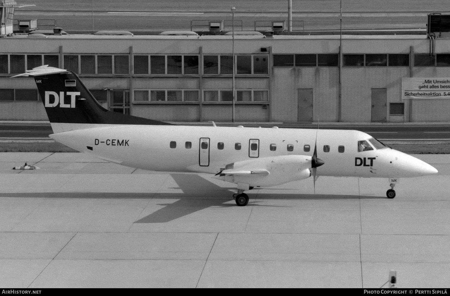 Aircraft Photo of D-CEMK | Embraer EMB-120RT Brasilia | DLT - Deutsche Luftverkehrsgesellschaft | AirHistory.net #304162