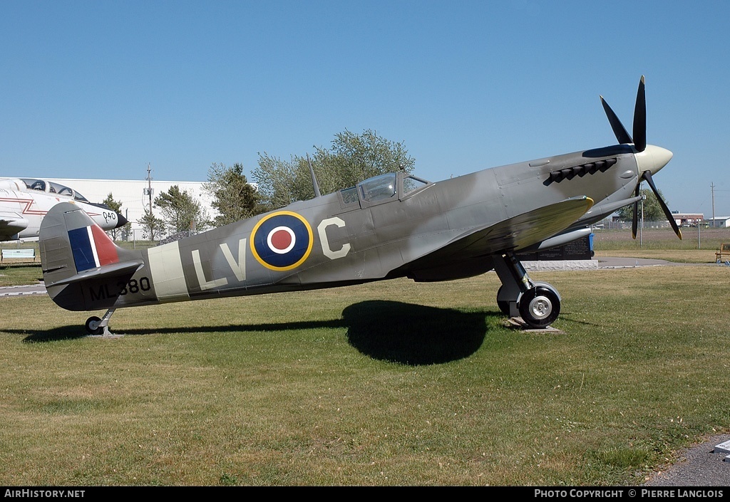 Aircraft Photo of ML380 | Supermarine Spitfire (replica) | UK - Air Force | AirHistory.net #304191