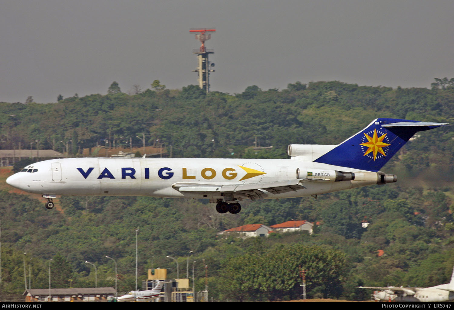 Aircraft Photo of PR-LGB | Boeing 727-2A1/Adv(F) | Varig Log | AirHistory.net #304235