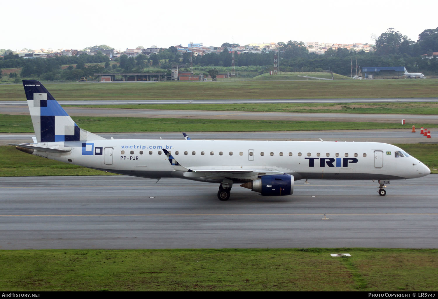 Aircraft Photo of PP-PJR | Embraer 190LR (ERJ-190-100LR) | TRIP Linhas Aéreas | AirHistory.net #304247