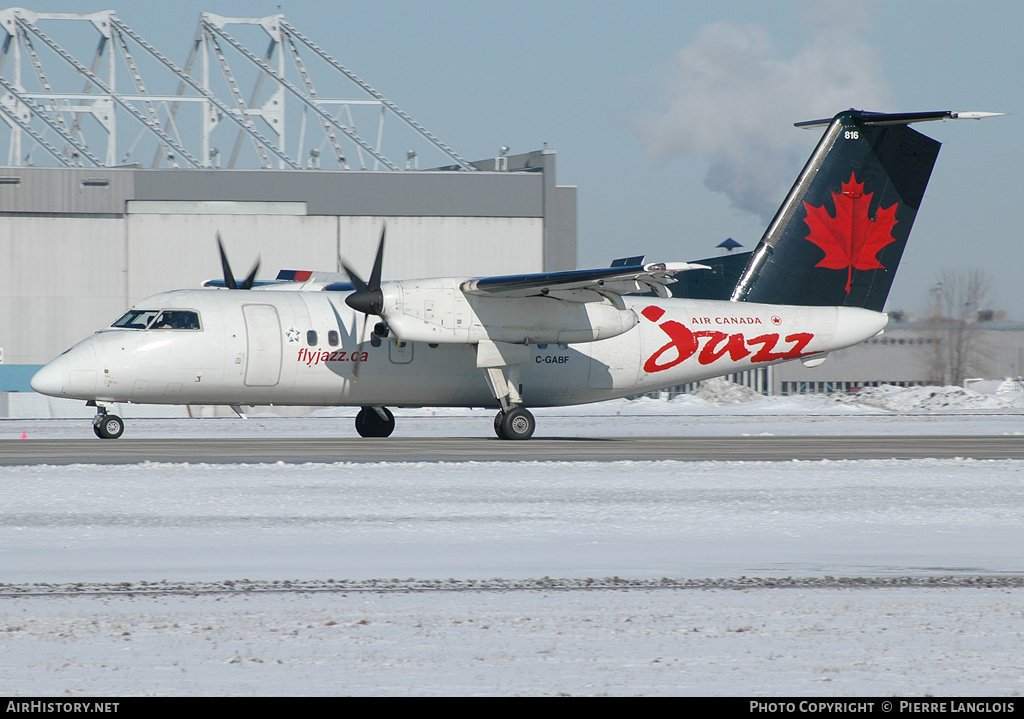 Aircraft Photo of C-GABF | De Havilland Canada DHC-8-102 Dash 8 | Air Canada Jazz | AirHistory.net #304329