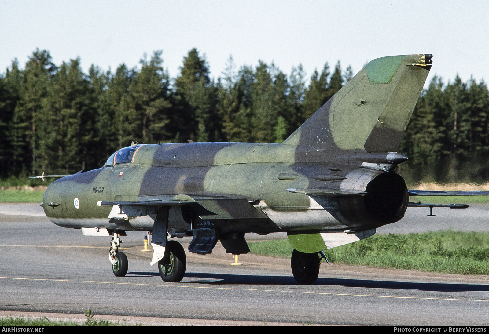 Aircraft Photo of MG-129 | Mikoyan-Gurevich MiG-21bis/T | Finland - Air Force | AirHistory.net #304337