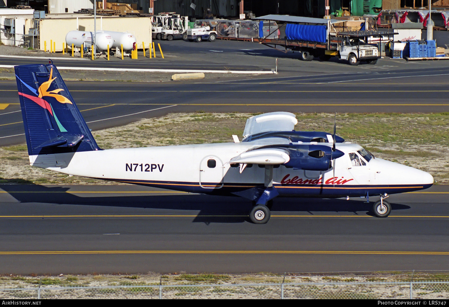 Aircraft Photo of N712PV | De Havilland Canada DHC-6-300 Twin Otter | Island Air | AirHistory.net #304393