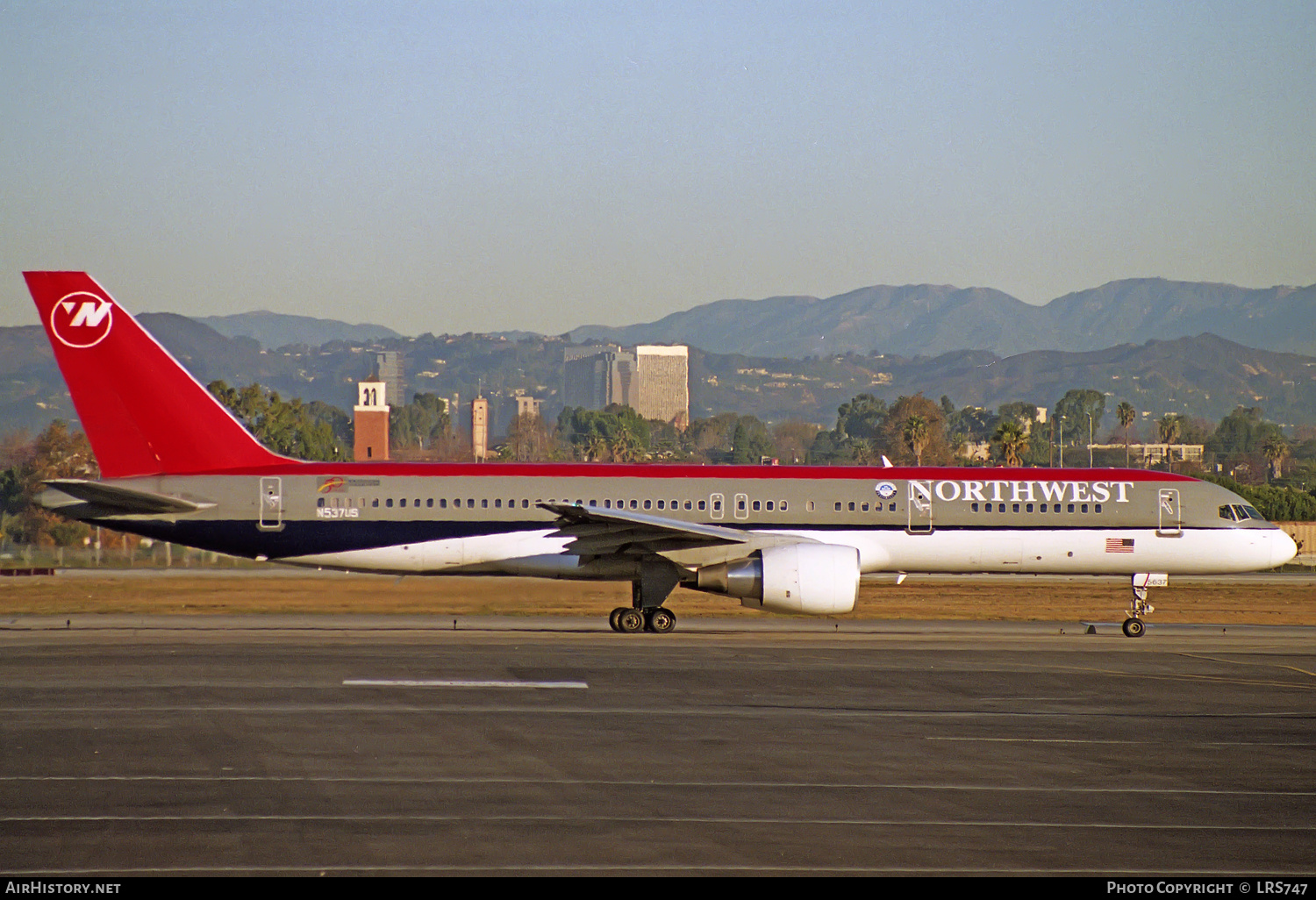Aircraft Photo of N537US | Boeing 757-251 | Northwest Airlines | AirHistory.net #304424