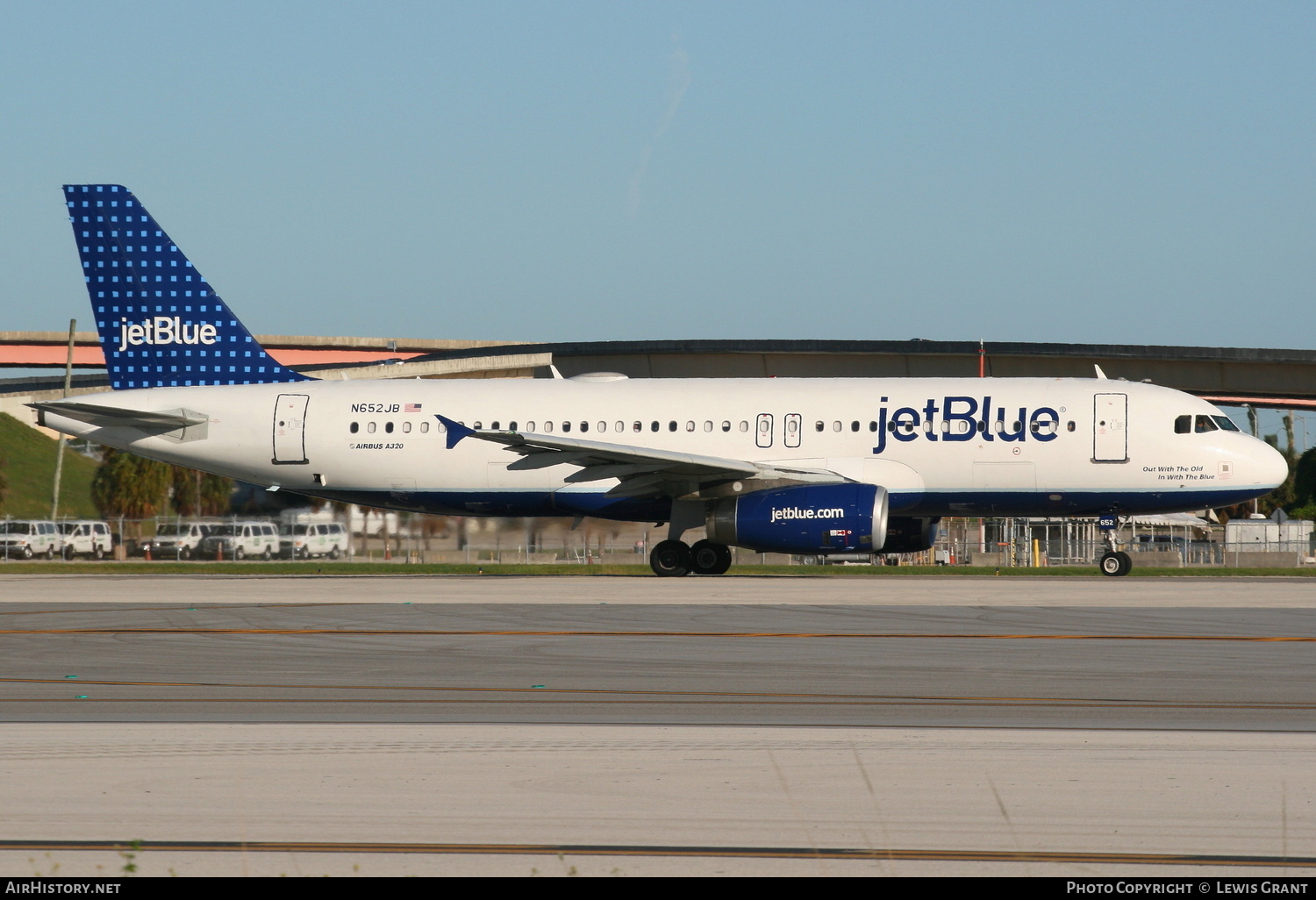 Aircraft Photo of N652JB | Airbus A320-232 | JetBlue Airways | AirHistory.net #304445