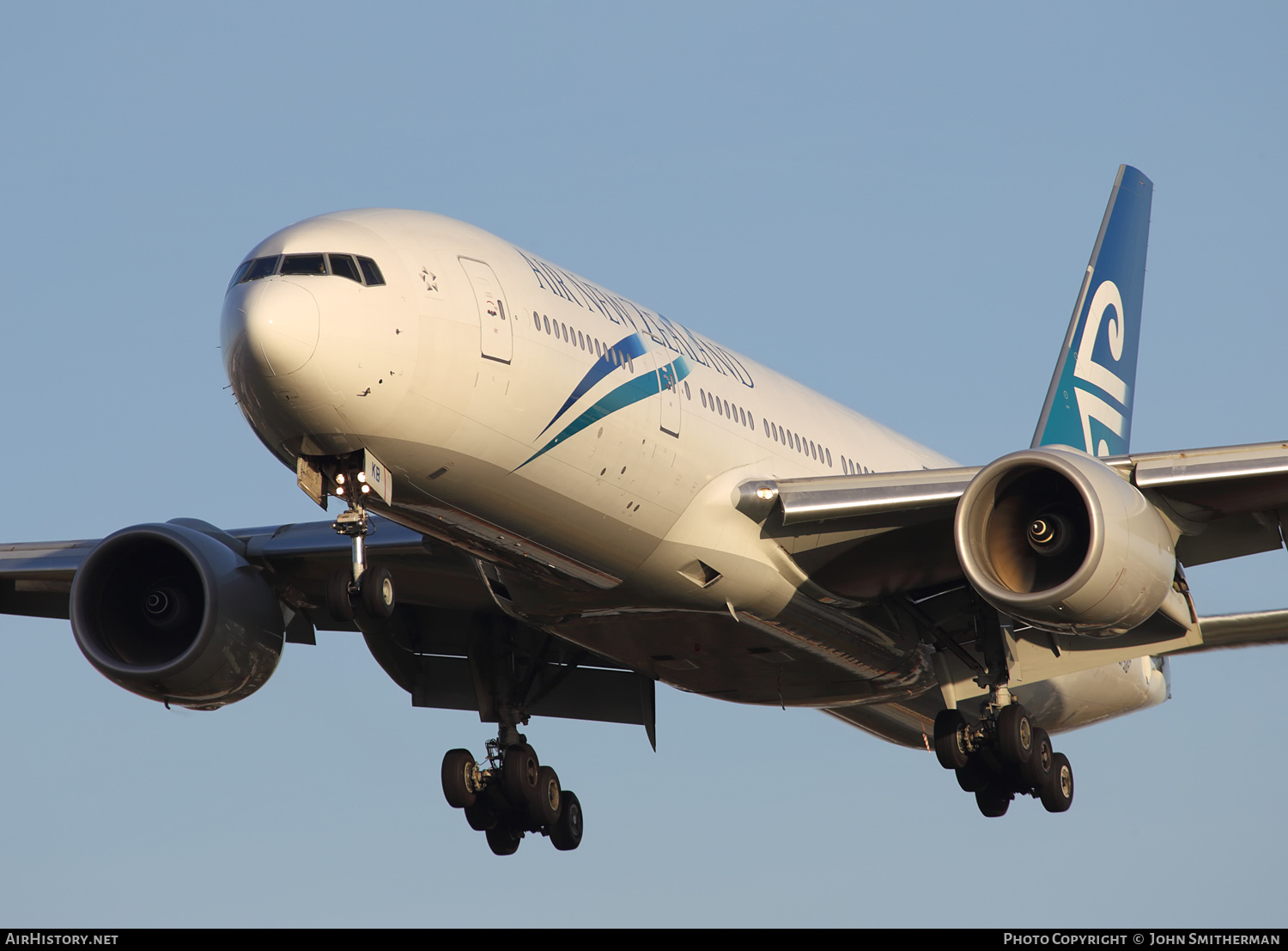 Aircraft Photo of ZK-OKB | Boeing 777-219/ER | Air New Zealand | AirHistory.net #304559