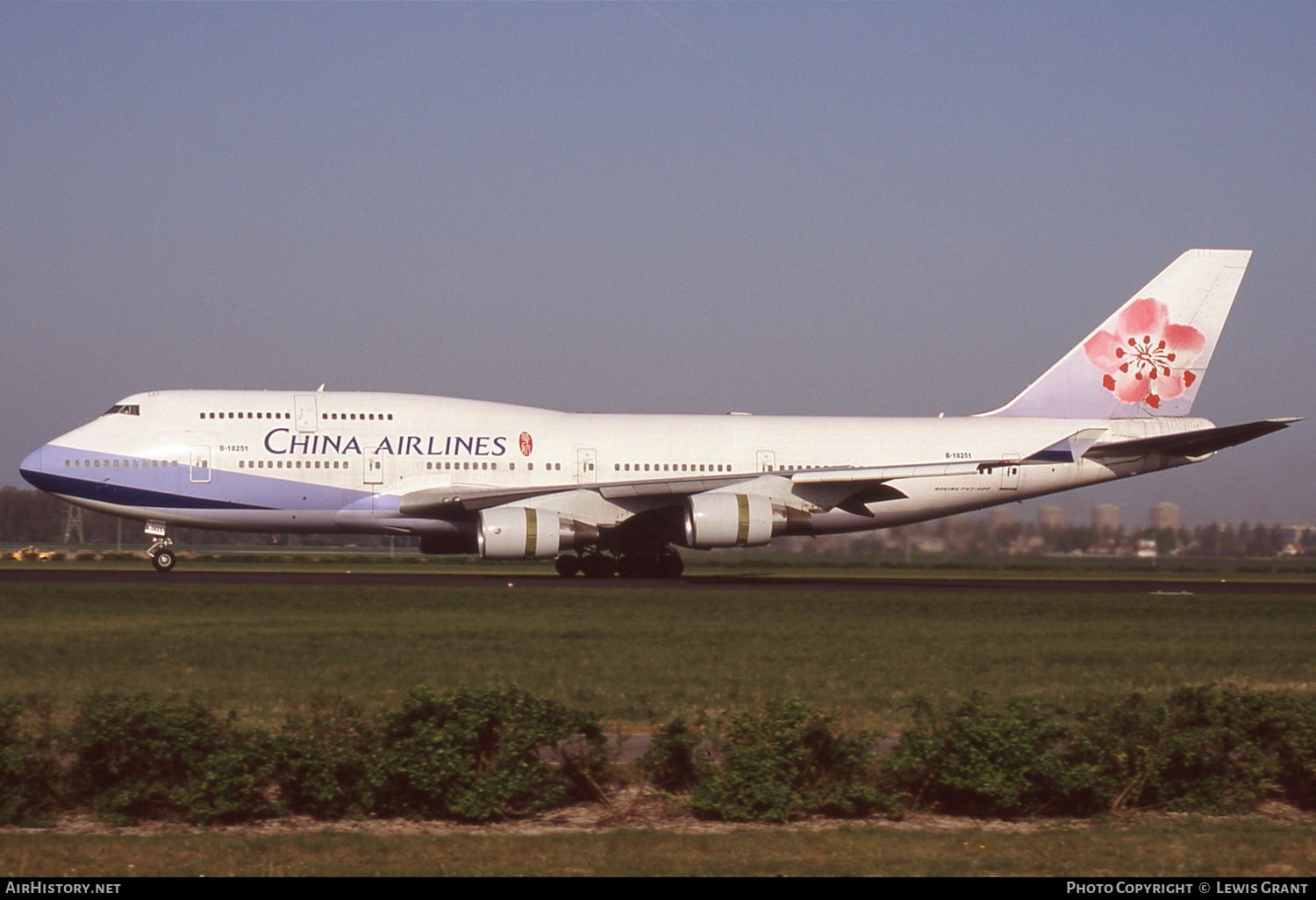 Aircraft Photo of B-18251 | Boeing 747-409 | China Airlines | AirHistory.net #304652