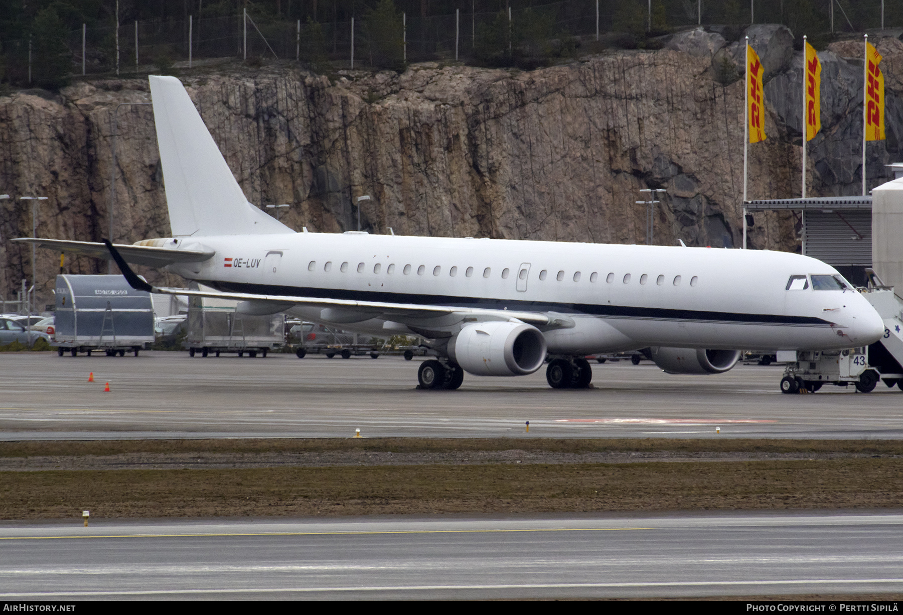 Aircraft Photo of OE-LUV | Embraer Lineage 1000 (ERJ-190-100ECJ) | AirHistory.net #304668