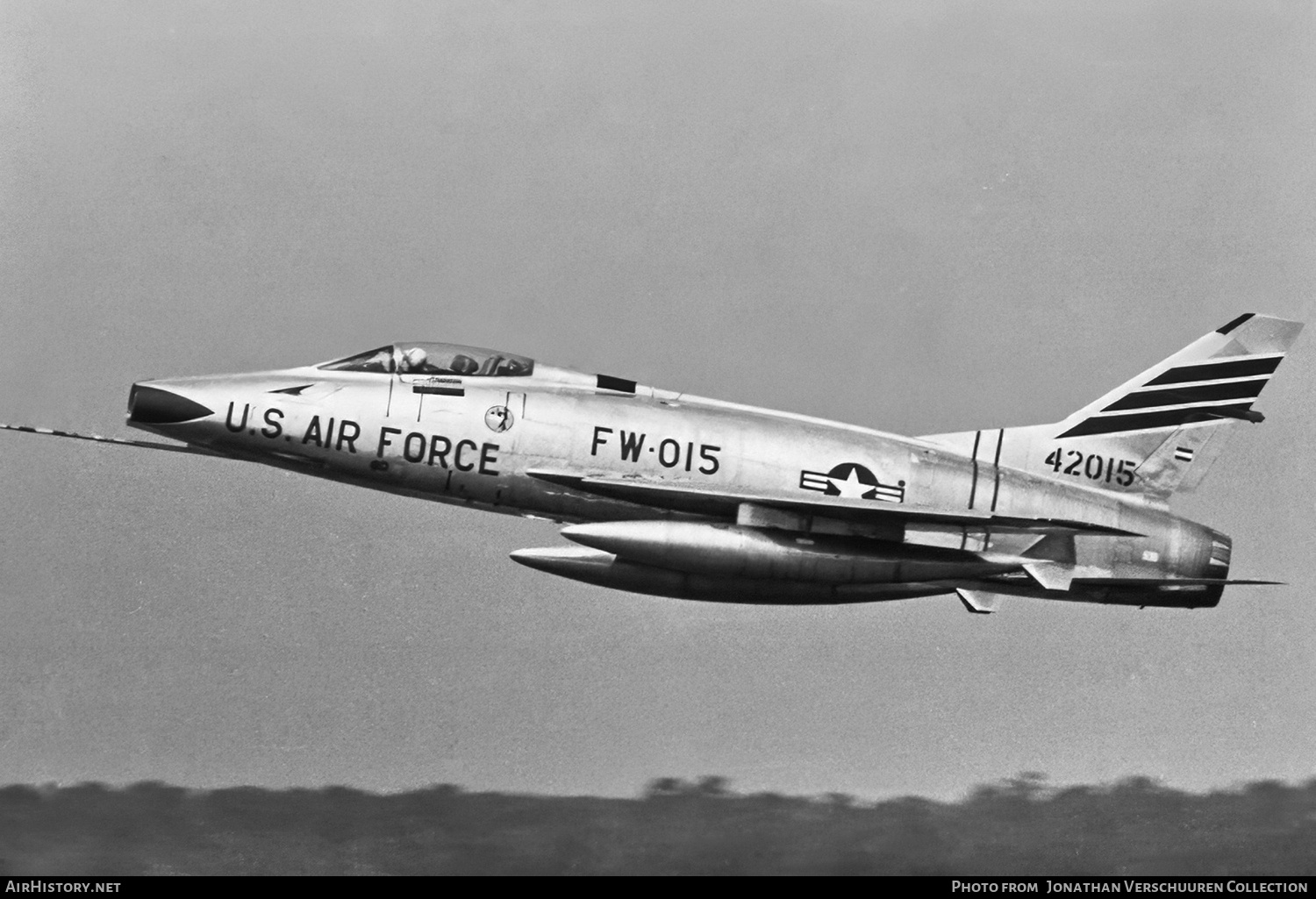 Aircraft Photo of 54-2015 / 42015 | North American F-100C Super Sabre | USA - Air Force | AirHistory.net #304715