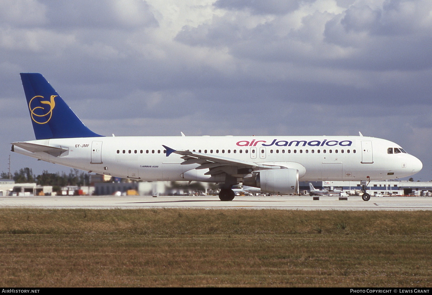 Aircraft Photo of 6Y-JMF | Airbus A320-214 | Air Jamaica | AirHistory.net #304810