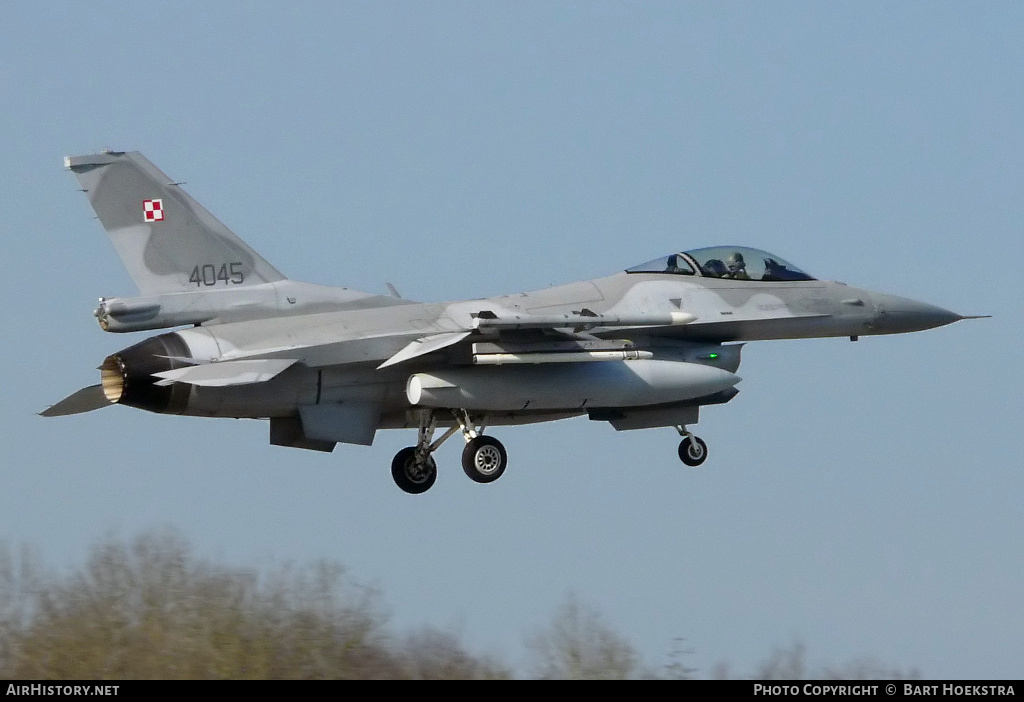 Aircraft Photo of 4045 | Lockheed Martin F-16C Fighting Falcon | Poland - Air Force | AirHistory.net #304830