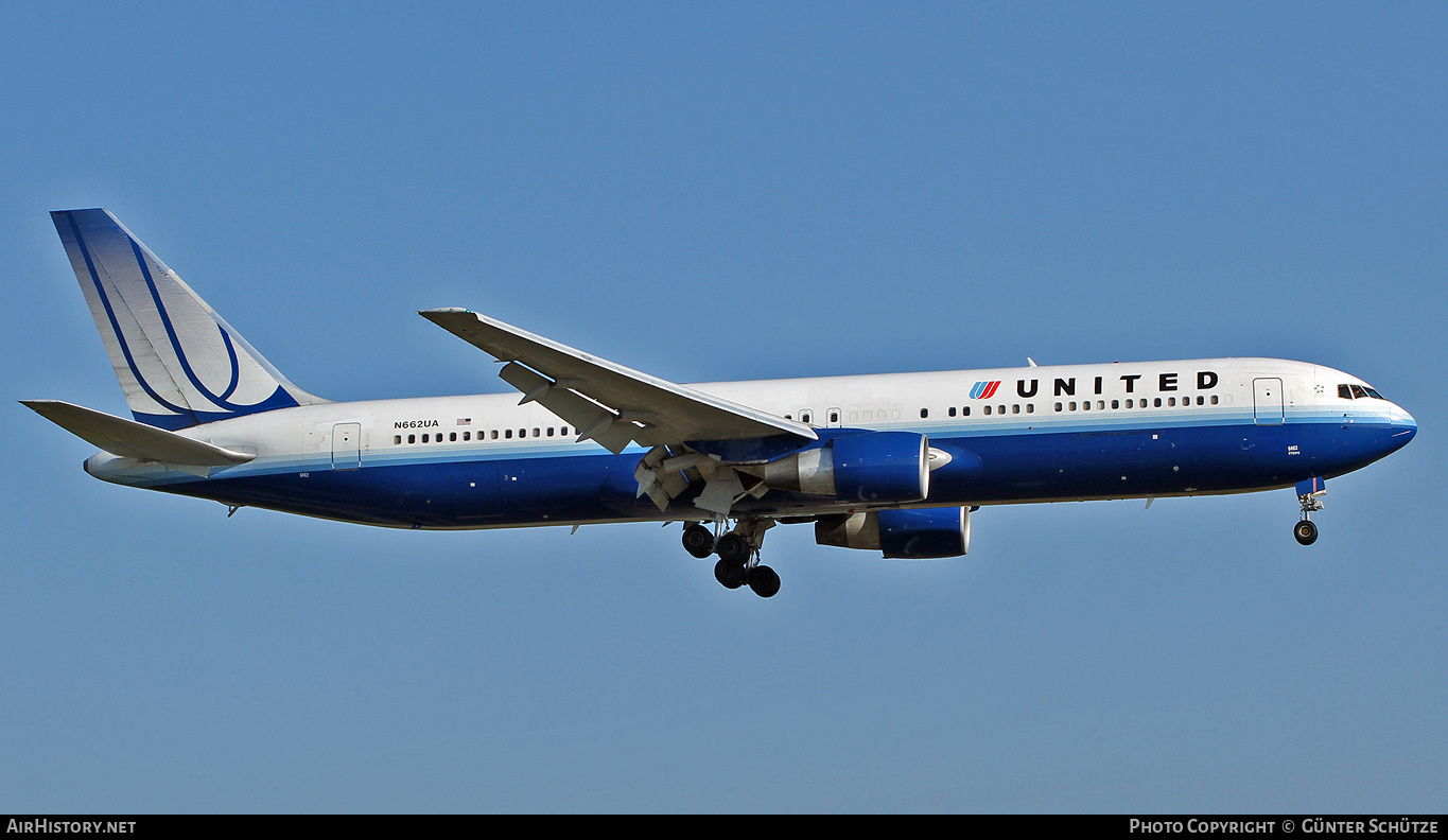 Aircraft Photo of N662UA | Boeing 767-322/ER | United Airlines | AirHistory.net #304845