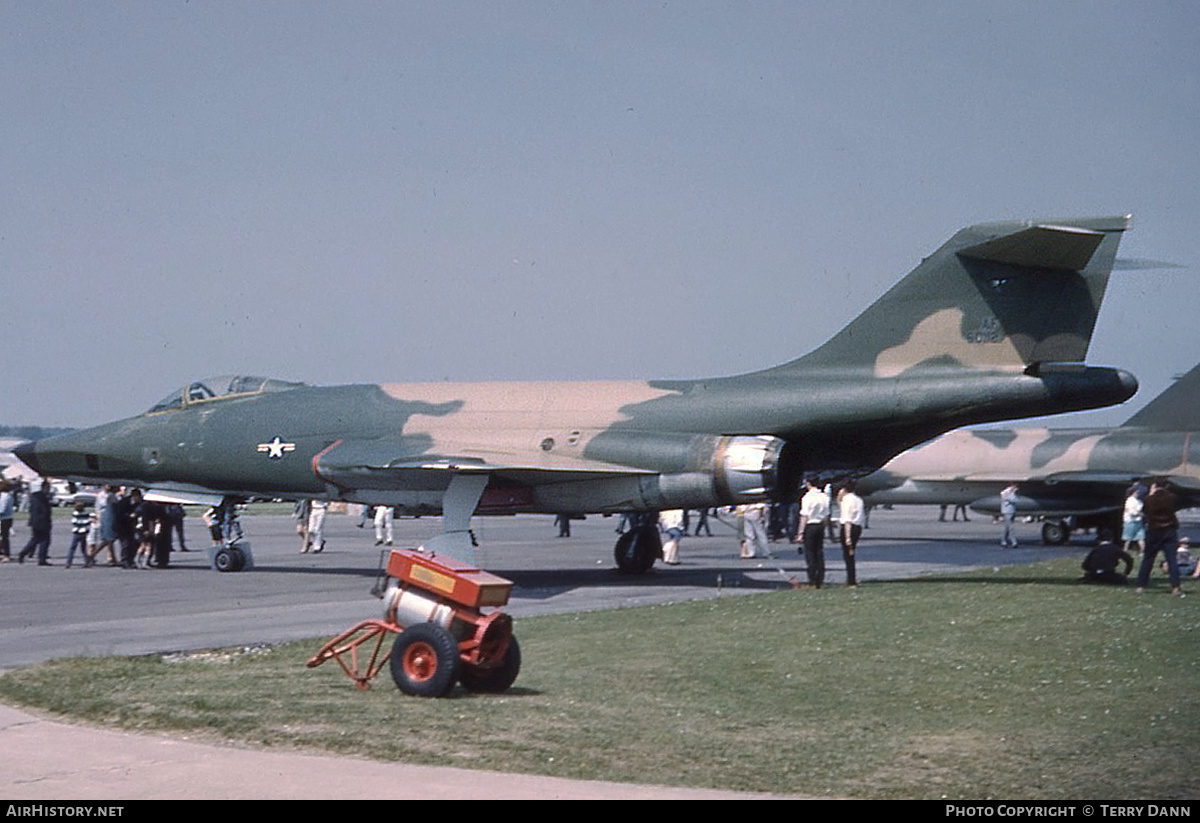 Aircraft Photo of 56-112 / 60112 | McDonnell RF-101C Voodoo | USA - Air Force | AirHistory.net #304920