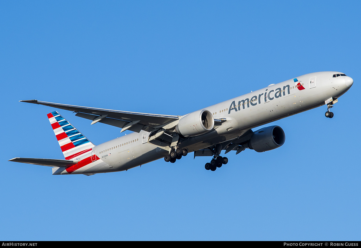 Aircraft Photo of N729AN | Boeing 777-323/ER | American Airlines | AirHistory.net #304940