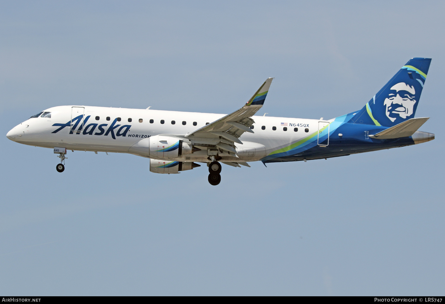 Aircraft Photo of N645QX | Embraer 175LR (ERJ-170-200LR) | Alaska Airlines | AirHistory.net #304946