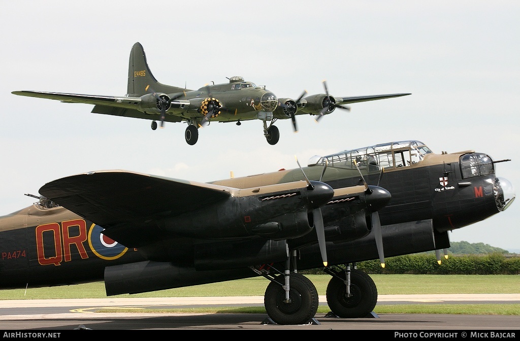 Aircraft Photo of G-BEDF / 124485 | Boeing B-17G Flying Fortress | USA - Air Force | AirHistory.net #304964