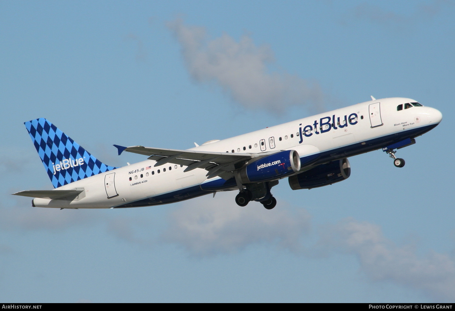Aircraft Photo of N645JB | Airbus A320-232 | JetBlue Airways | AirHistory.net #305208