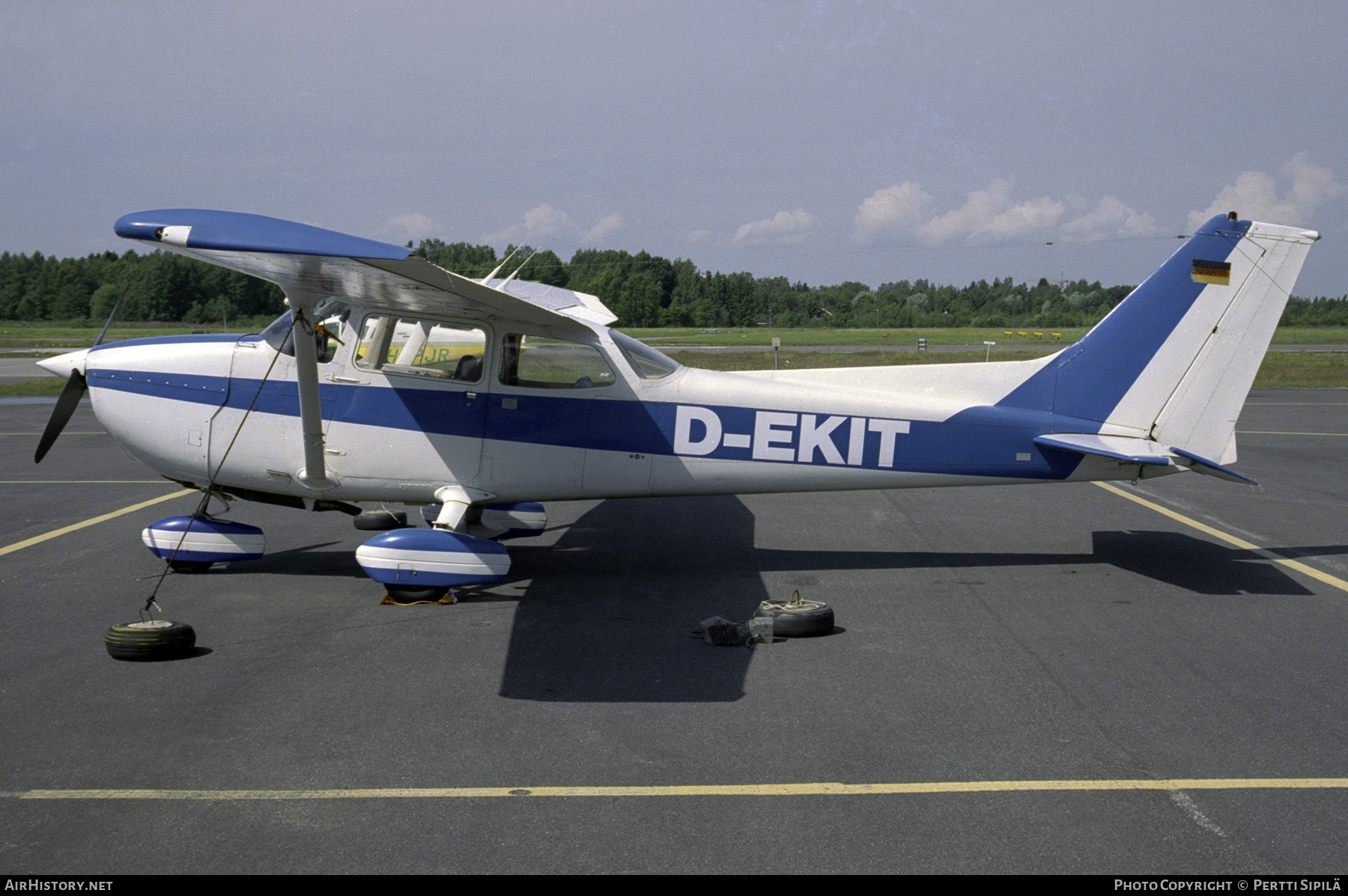 Aircraft Photo of D-EKIT | Reims F172N Skyhawk II | AirHistory.net #305221
