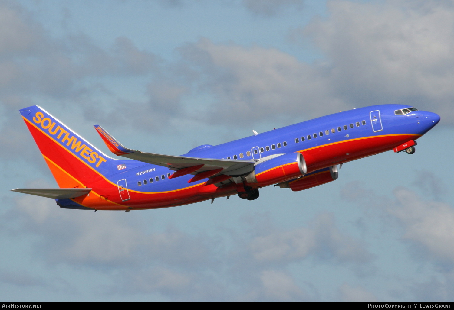 Aircraft Photo of N269WN | Boeing 737-7H4 | Southwest Airlines | AirHistory.net #305223