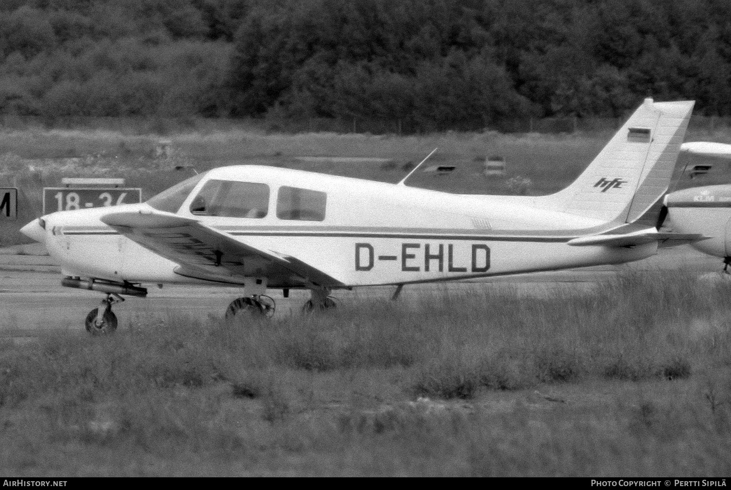 Aircraft Photo of D-EHLD | Piper PA-28-161 Cadet | AirHistory.net #305241
