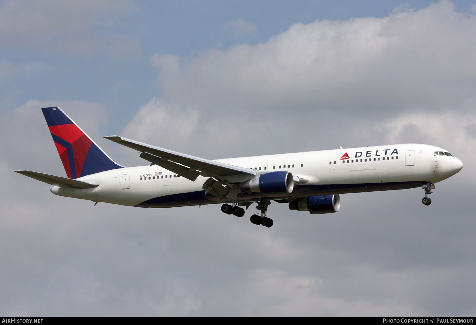 Aircraft Photo of N1200K | Boeing 767-332/ER | Delta Air Lines | AirHistory.net #305300