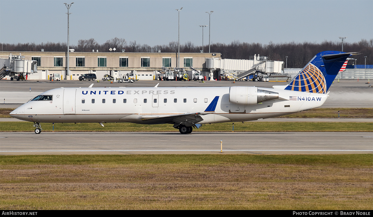 Aircraft Photo of N410AW | Bombardier CRJ-200LR (CL-600-2B19) | United Express | AirHistory.net #305310