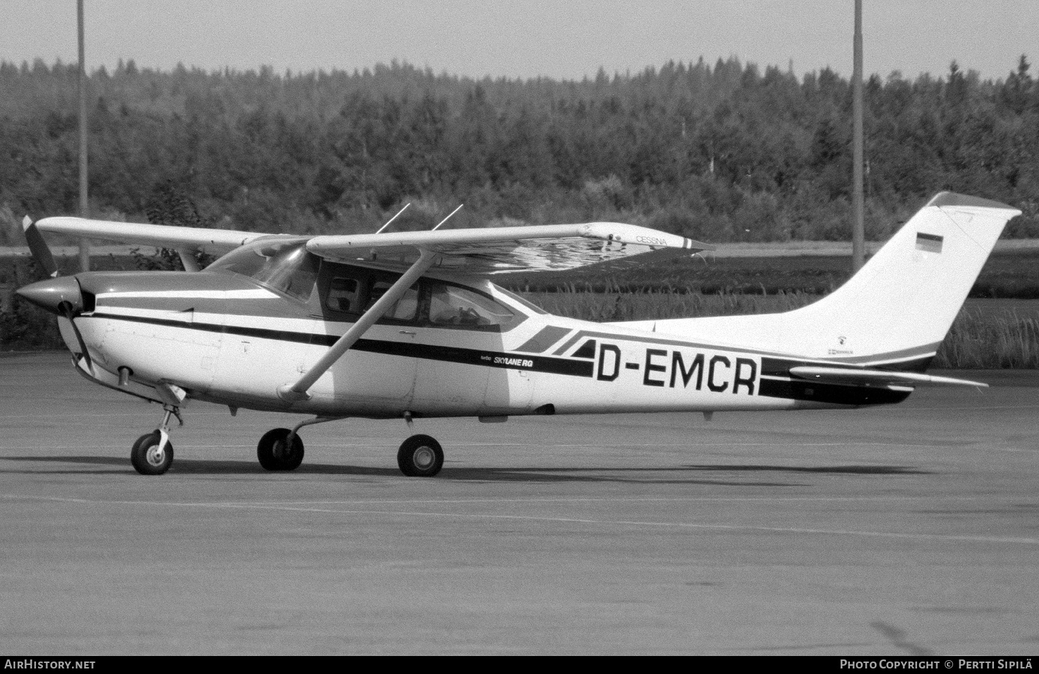 Aircraft Photo of D-EMCR | Cessna TR182 Turbo Skylane RG II | AirHistory.net #305388