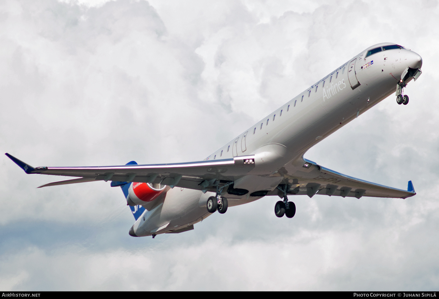 Aircraft Photo of EI-FPA | Bombardier CRJ-900LR (CL-600-2D24) | Scandinavian Airlines - SAS | AirHistory.net #305398