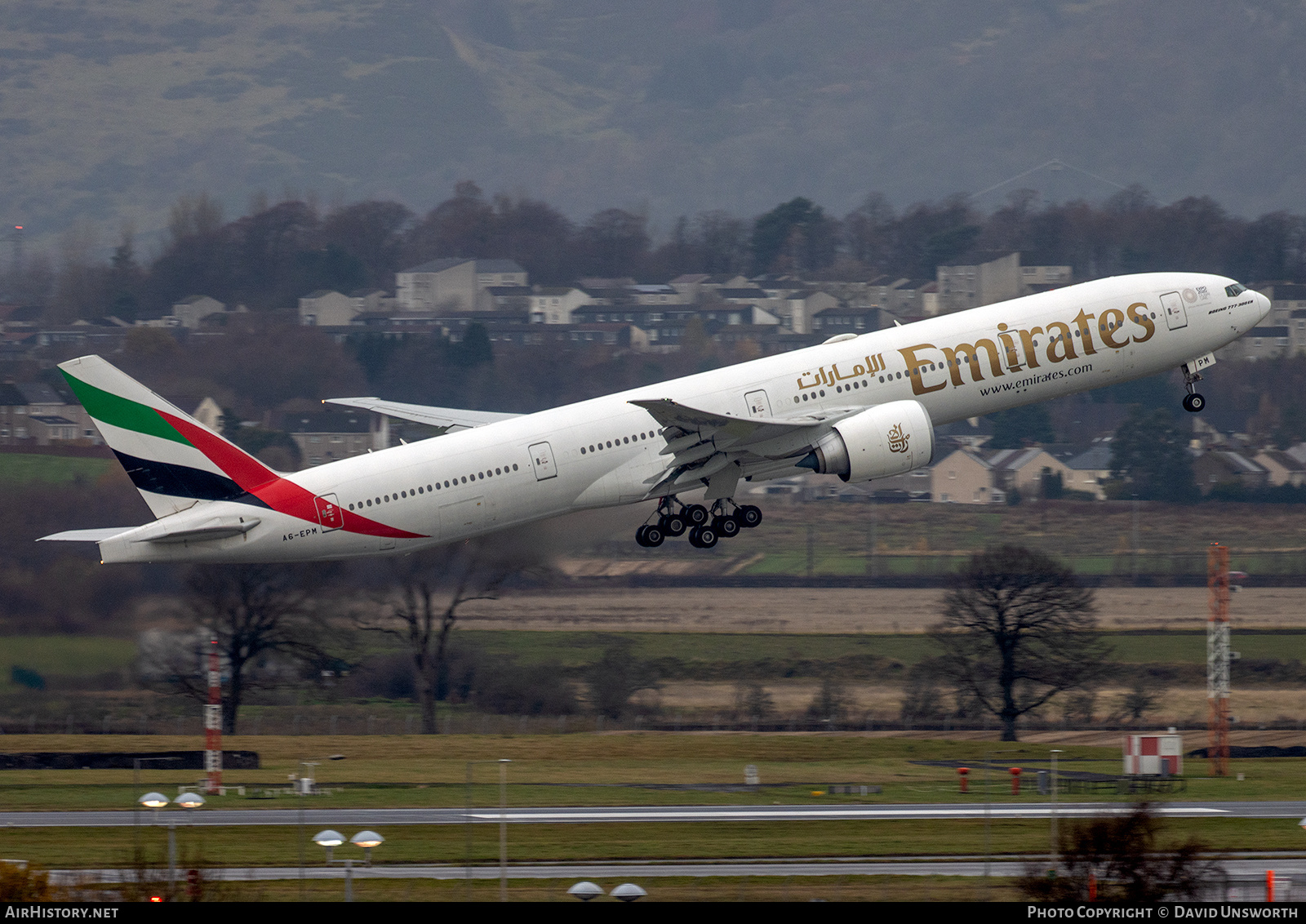 Aircraft Photo of A6-EPM | Boeing 777-31H/ER | Emirates | AirHistory.net #305403