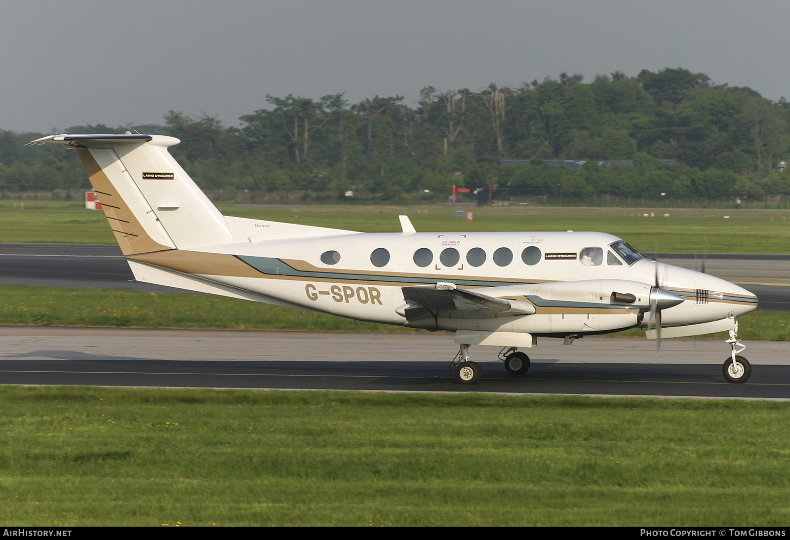 Aircraft Photo of G-SPOR | Raytheon B200 King Air | AirHistory.net #305462