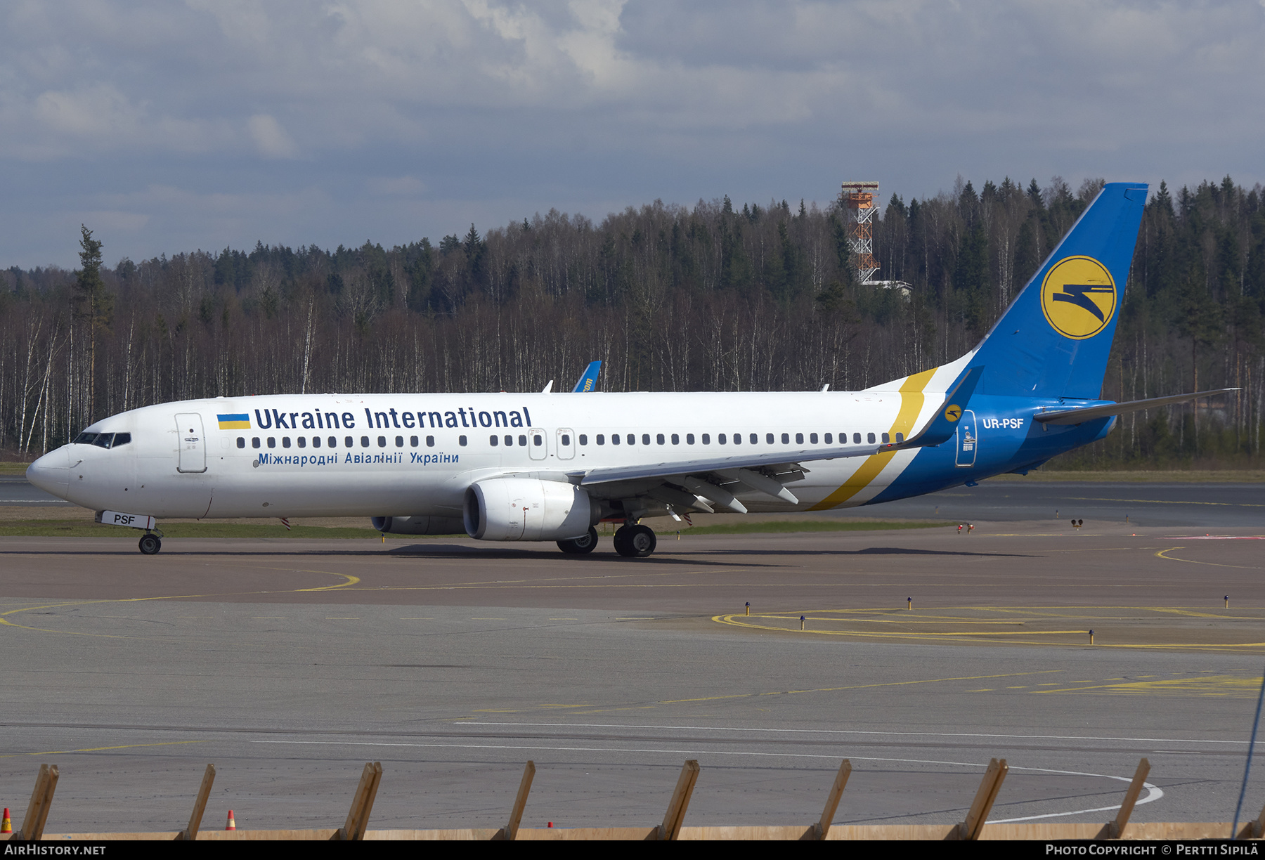 Aircraft Photo of UR-PSF | Boeing 737-84R | Ukraine International Airlines | AirHistory.net #305492