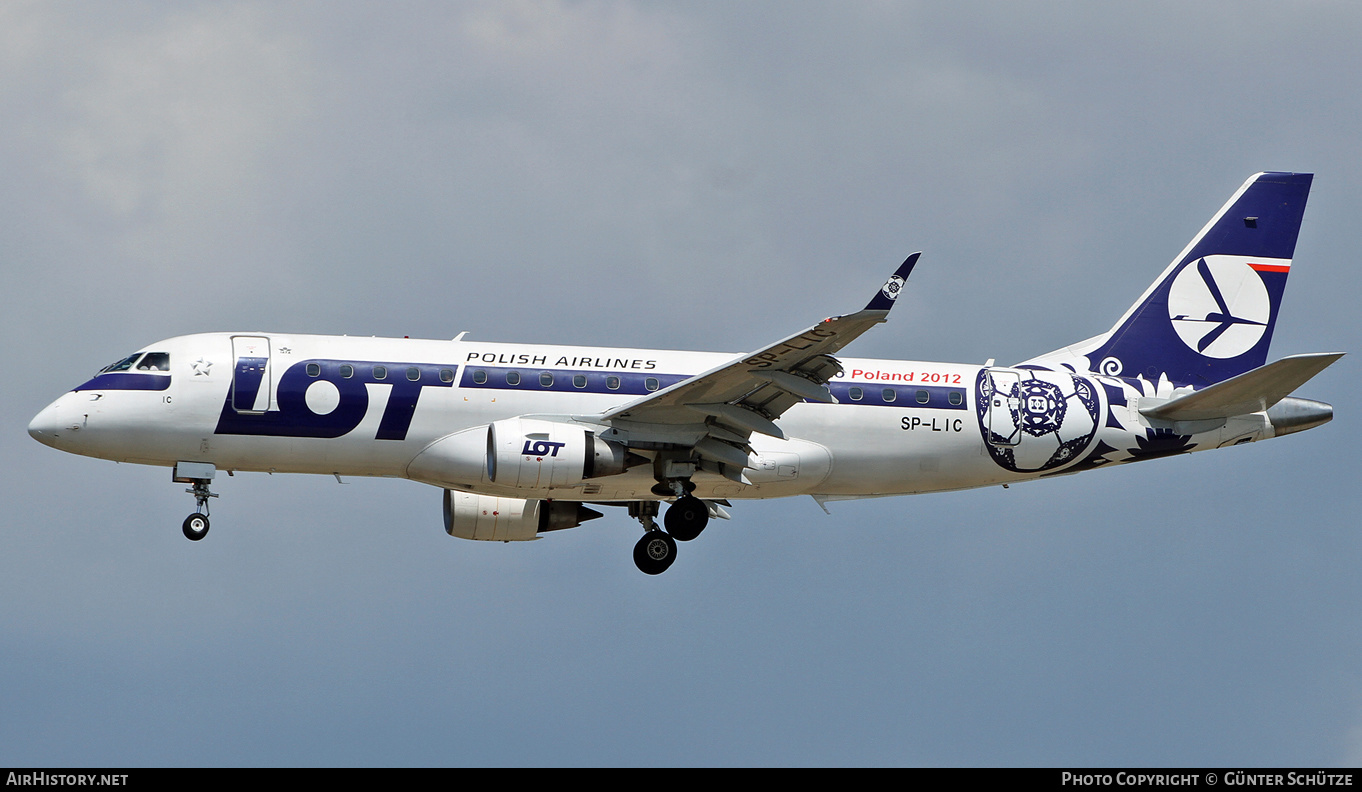 Aircraft Photo of SP-LIC | Embraer 175LR (ERJ-170-200LR) | LOT Polish Airlines - Polskie Linie Lotnicze | AirHistory.net #305514